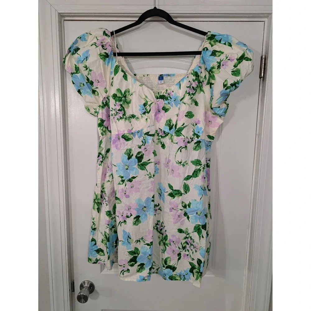Old Navy Women's Plus Size 2X Floral‎ Smocked Square Neck Puff Sleeve Top